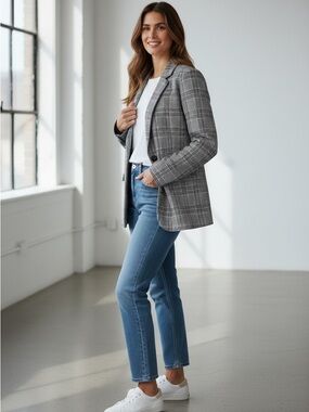 Serra Black and White Houndstooth Blazer